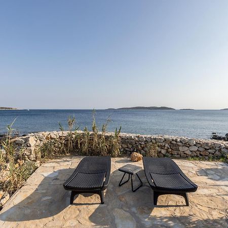Apartments By The Sea Milna, Vis - 8946 卢卡瓦克 外观 照片