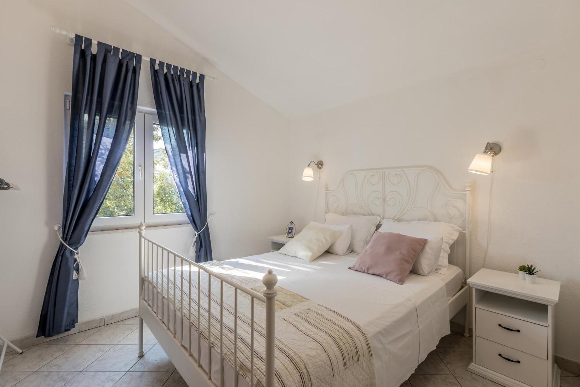 Apartments By The Sea Milna, Vis - 8946 卢卡瓦克 外观 照片
