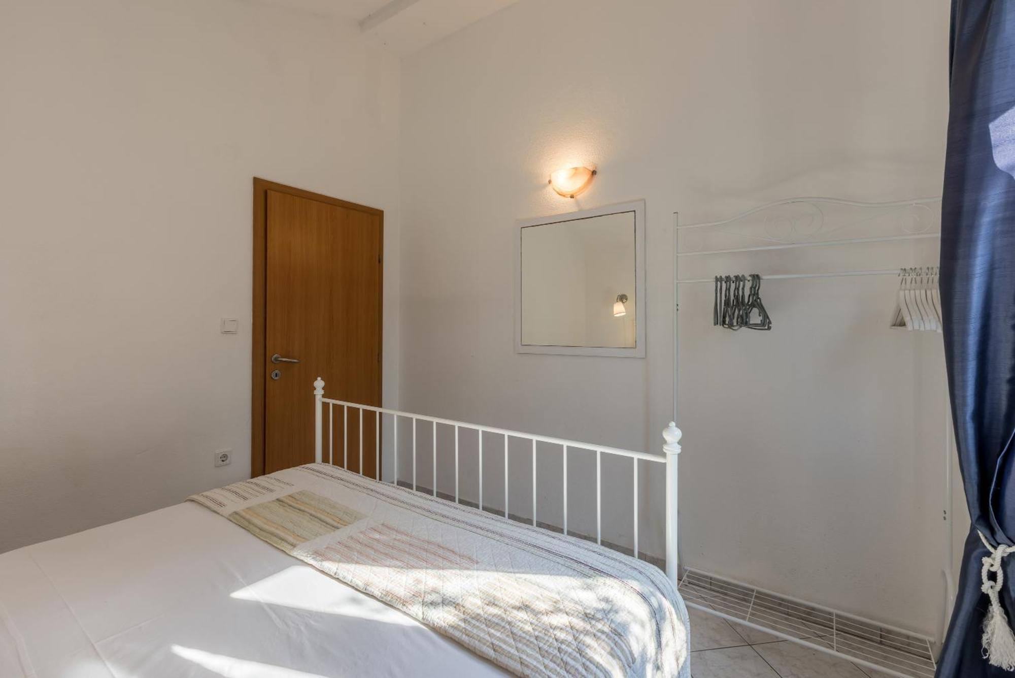 Apartments By The Sea Milna, Vis - 8946 卢卡瓦克 客房 照片